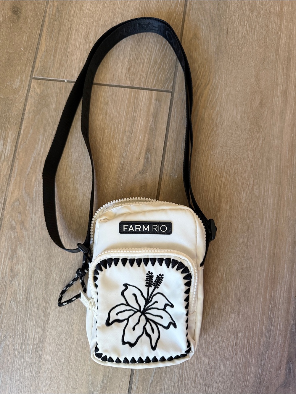 FARM RIO White Crossbody Pouch with Black Floral Embroidery